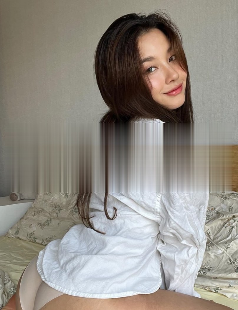 IrisAdamsOne