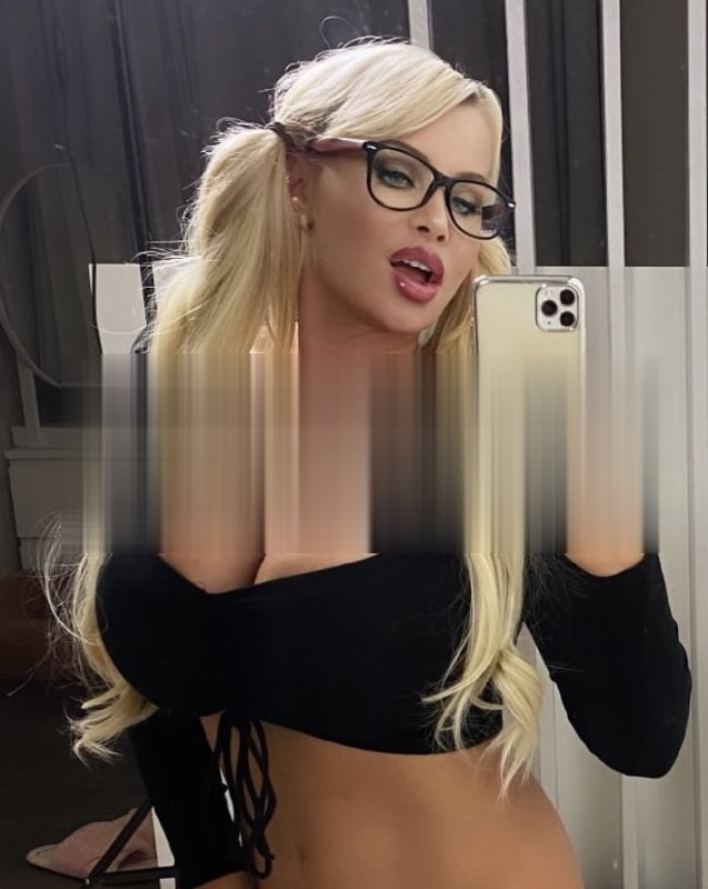 MandityIzabella